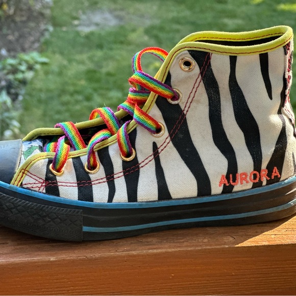 Size 1.5 Converse All⭐️Star Kids’ Hi-top - Picture 5 of 7
